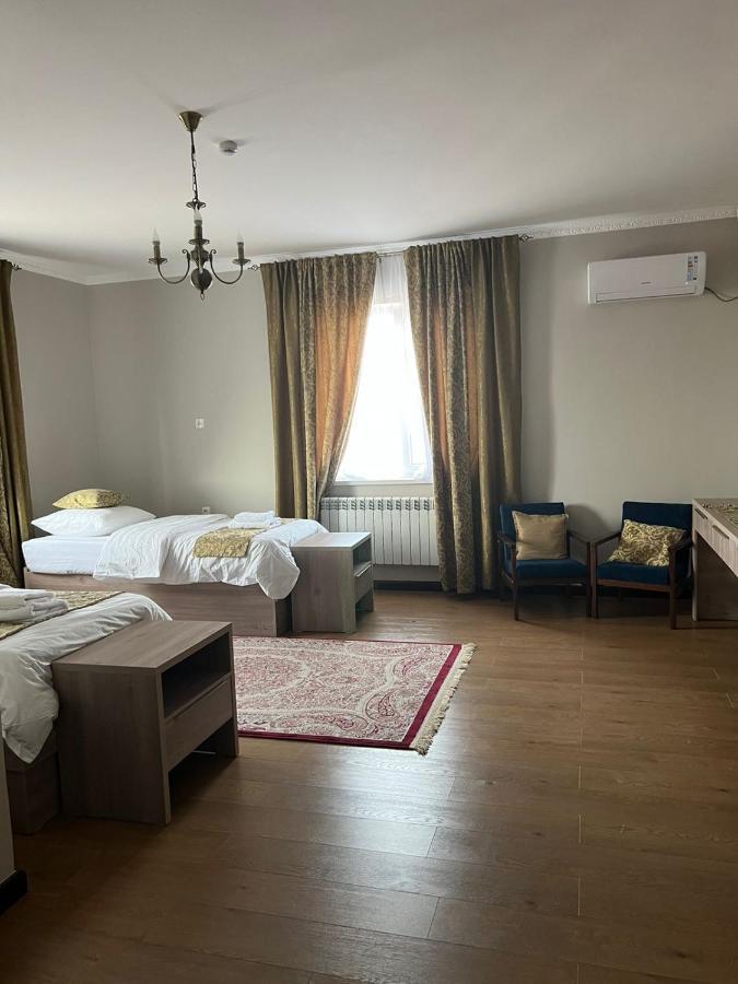 Green Town Hotel Shymkent Exterior photo